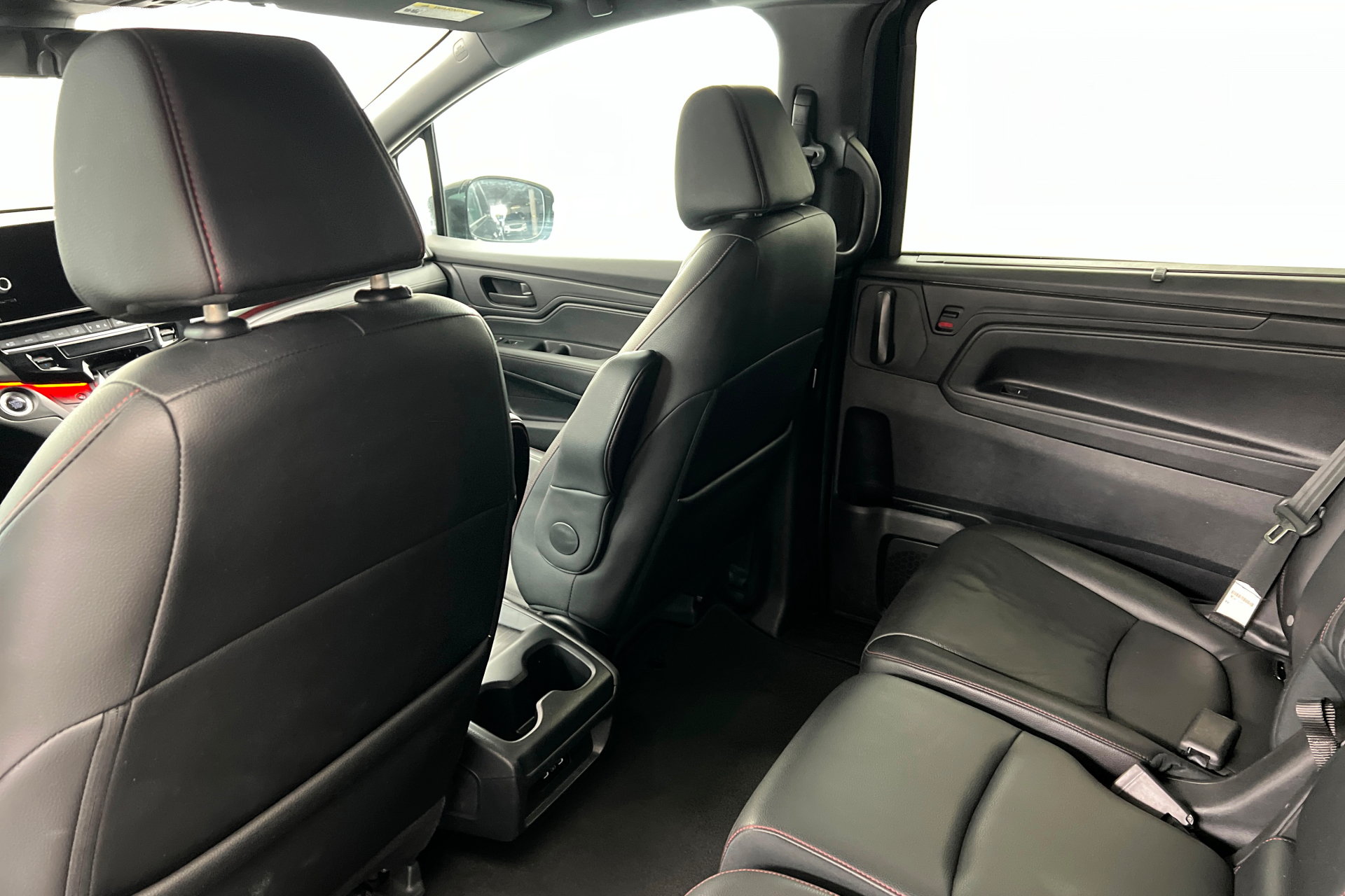 Used 2025 Honda Odyssey Sport-L image 19