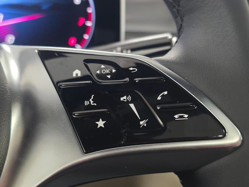 New 2026 Mercedes-Benz GLC 300 4MATIC image 40