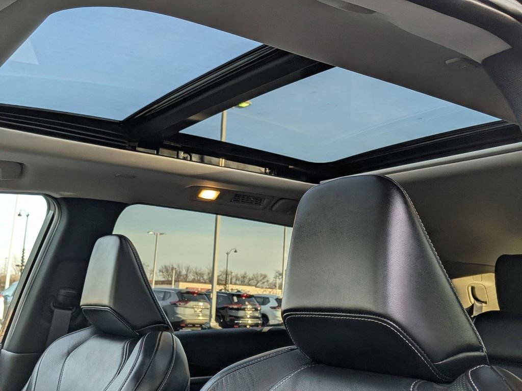 Used 2025 INFINITI QX60 Pure image 12