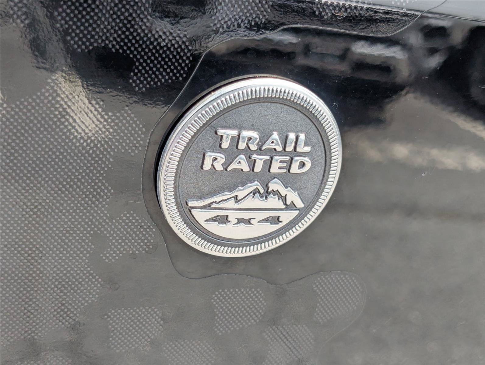 Used 2016 Jeep Wrangler Unlimited Sahara AWD/4WD image 9