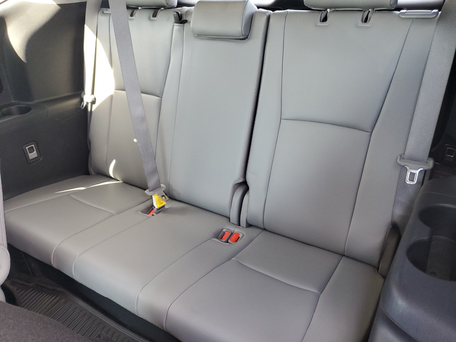 Certified 2022 Toyota Highlander XLE AWD/4WD image 13