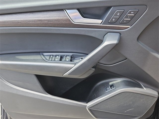 Used 2024 Audi Q5 2.0T Premium w/ Convenience Package image 30