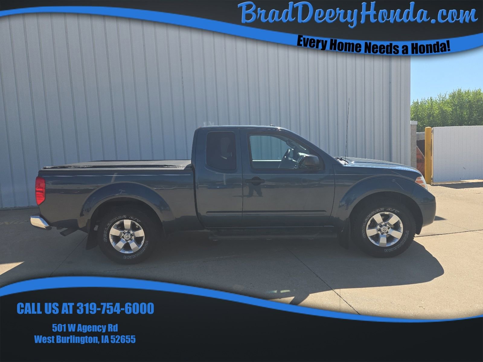 Used 2013 Nissan Frontier SV w/ SV Value Truck Pkg RWD image 1