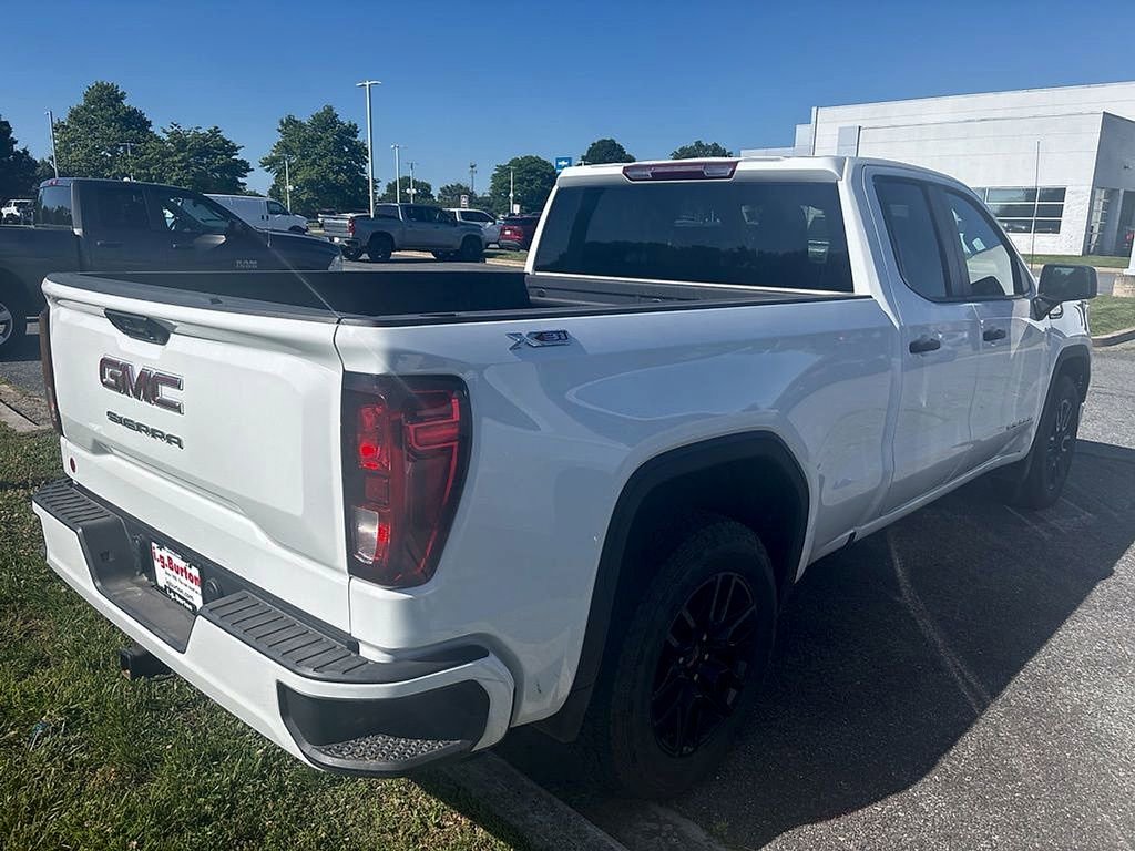 Used 2026 GMC Sierra 1500 Pro w/ Graphite Edition AWD/4WD image 10