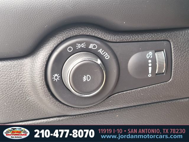 Used 2021 Dodge Durango SXT RWD image 22