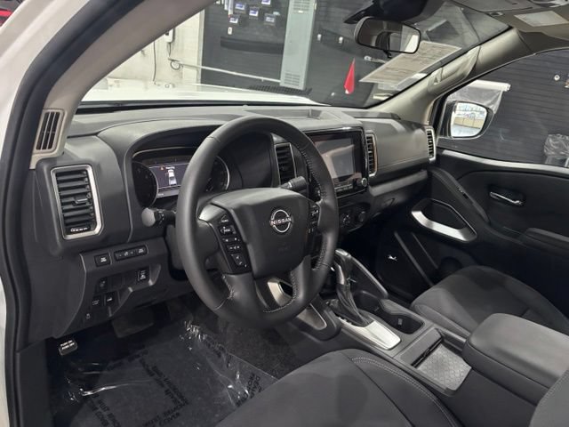 Used 2024 Nissan Frontier SV w/ Technology Package AWD/4WD image 12
