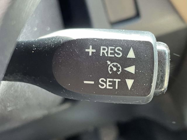 Used 2015 Toyota RAV4 Limited image 26