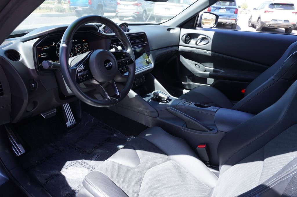 Certified 2025 Nissan Z Performance w/ Floor Mat Package RWD image 15