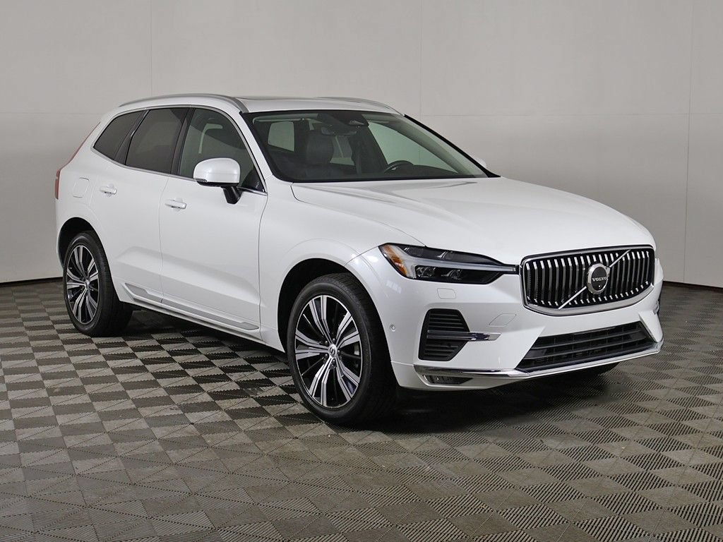 Used 2023 Volvo XC60 B5 Plus w/ Climate Package AWD/4WD image 2