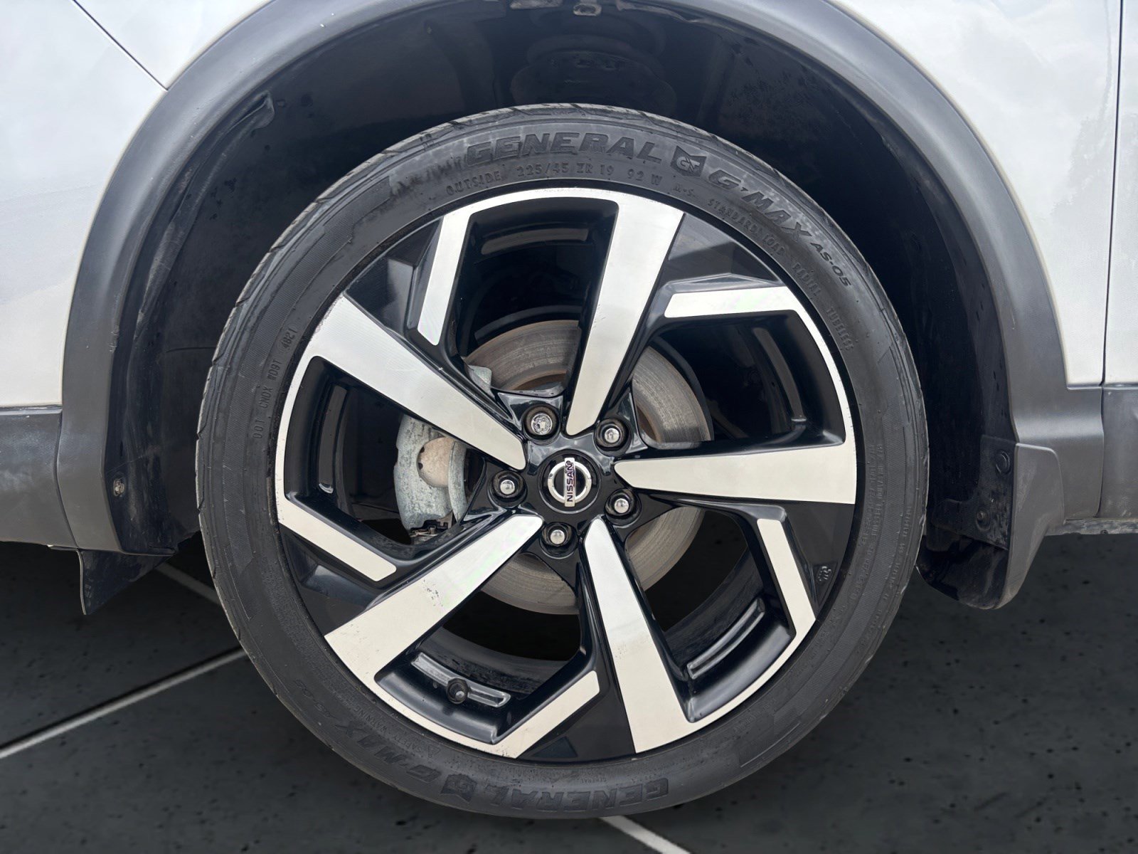 Used 2021 Nissan Rogue Sport SL w/ Premium Package image 14