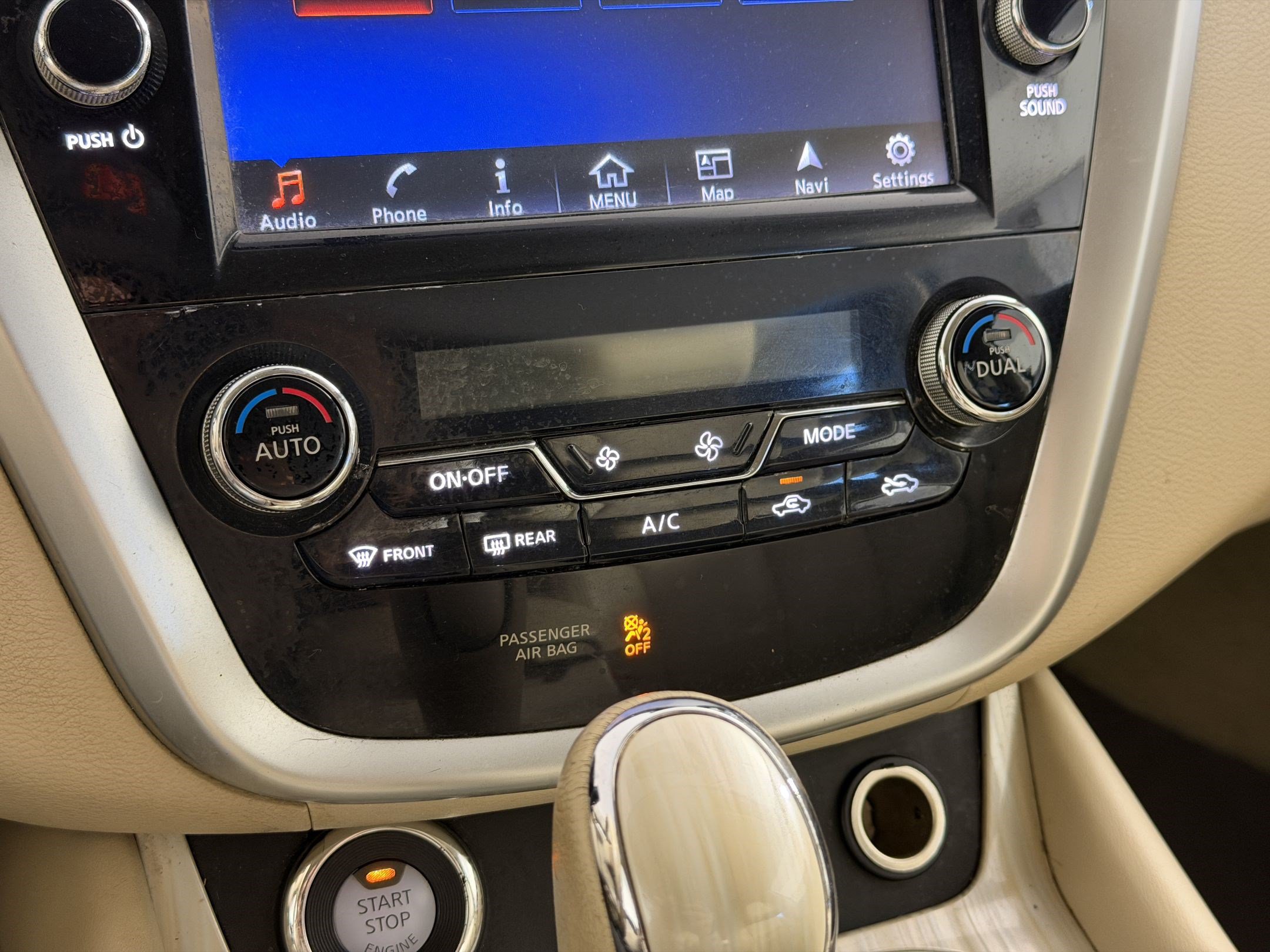 Used 2015 Nissan Murano SL AWD/4WD image 17