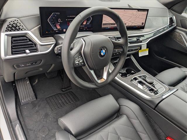 Used 2026 BMW X5 xDrive40i w/ Parking Assistance Package AWD/4WD image 3