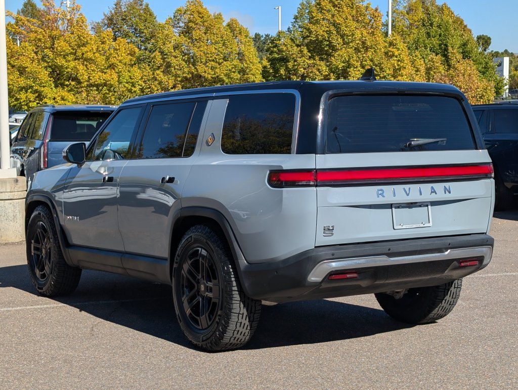 Used 2023 Rivian R1S Adventure Dual AWD/4WD image 4