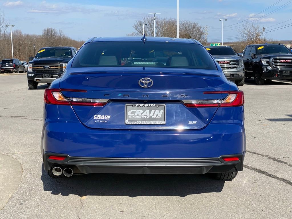 Used 2025 Toyota Camry SE FWD image 6