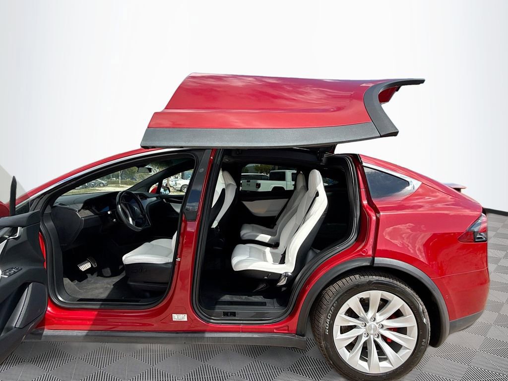 Used 2021 Tesla Model X Performance image 25