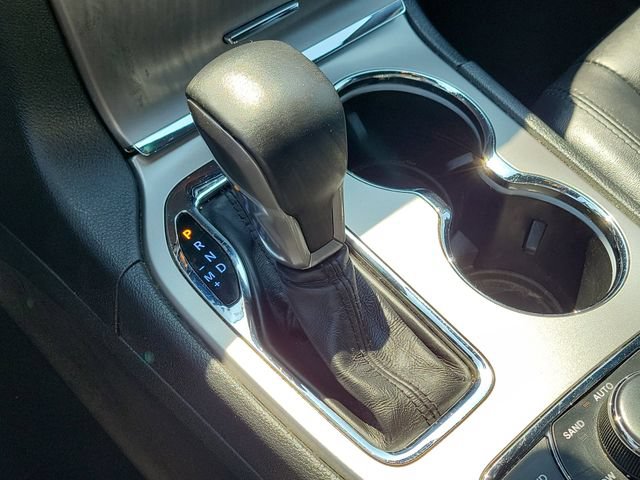 Used 2019 Jeep Grand Cherokee Limited AWD/4WD image 16
