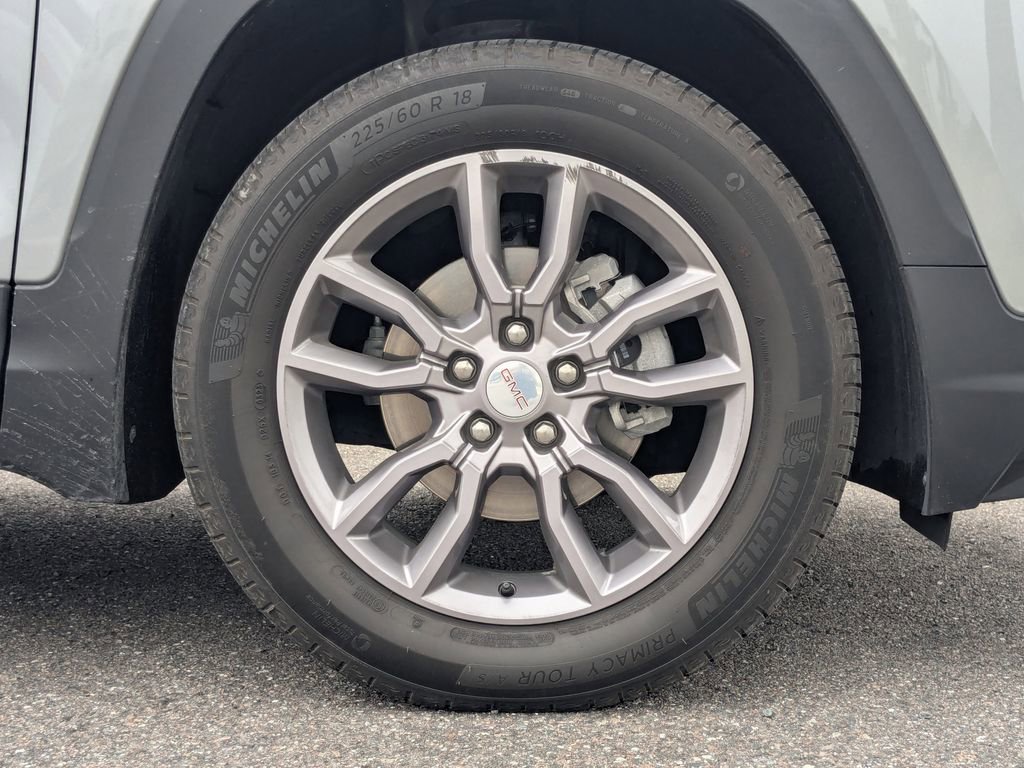 Certified 2023 GMC Terrain SLT image 11