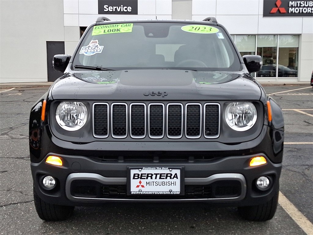 Used 2023 Jeep Renegade Latitude image 2