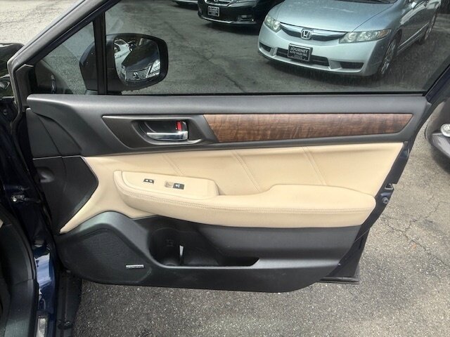 Used 2018 Subaru Outback 2.5i Limited w/ Protection Package #1 AWD/4WD image 11