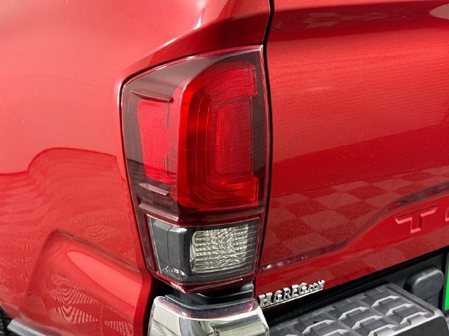 Used 2019 Toyota Tacoma SR5 RWD image 34