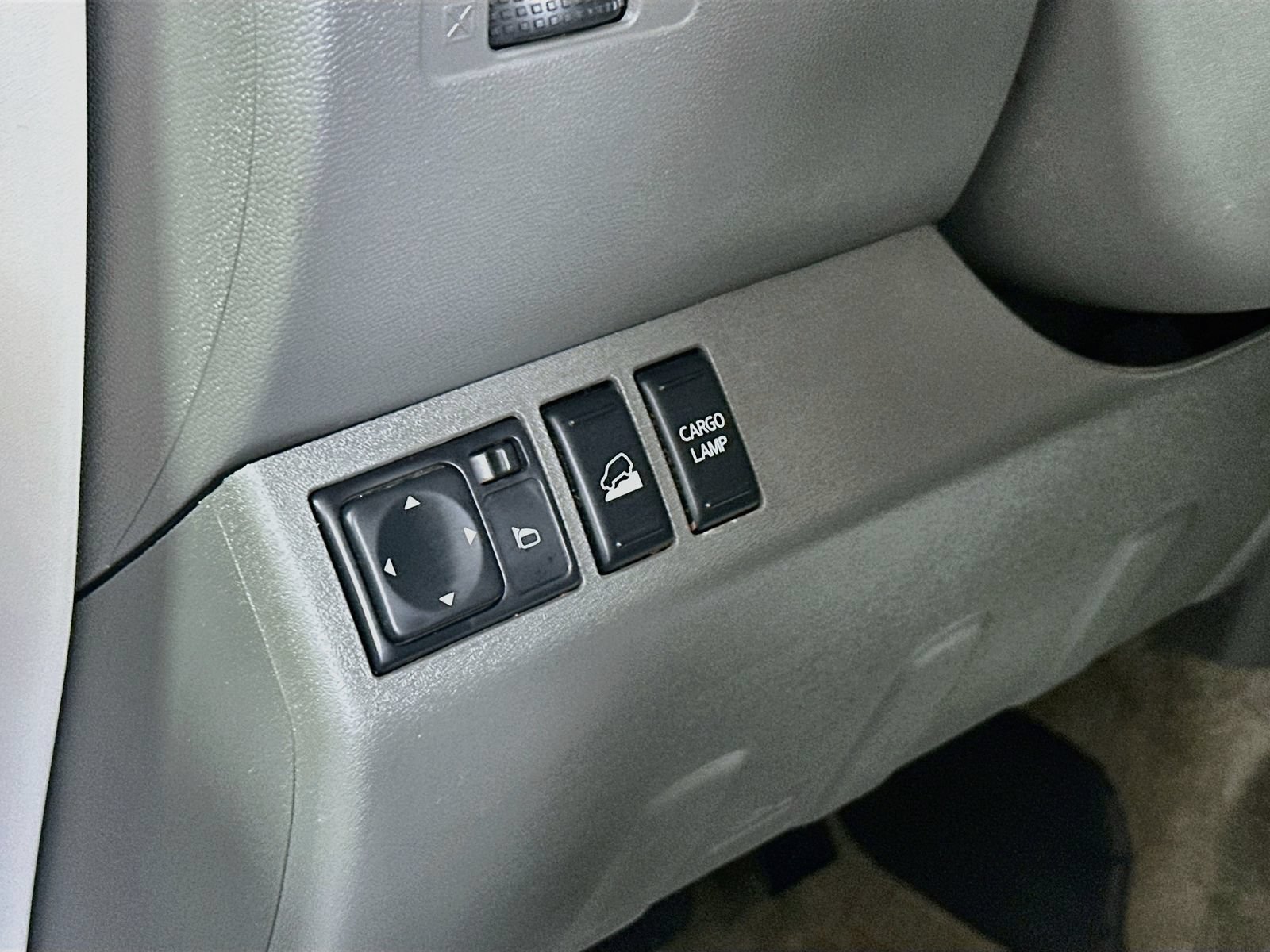 Used 2017 Nissan Frontier SV w/ SV Value Truck Package AWD/4WD image 10