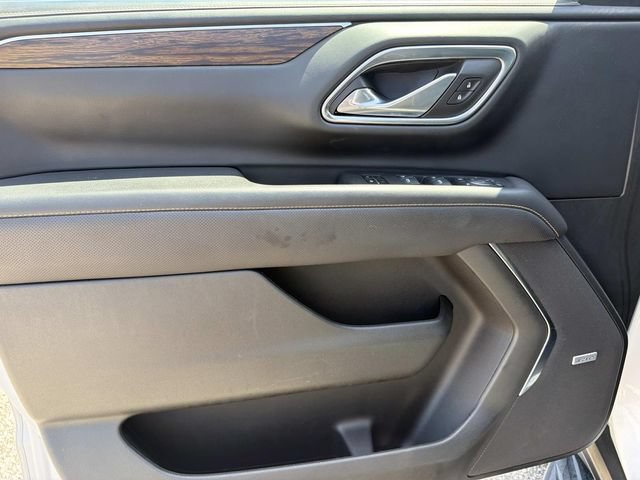 Used 2023 Chevrolet Suburban Premier RWD image 20