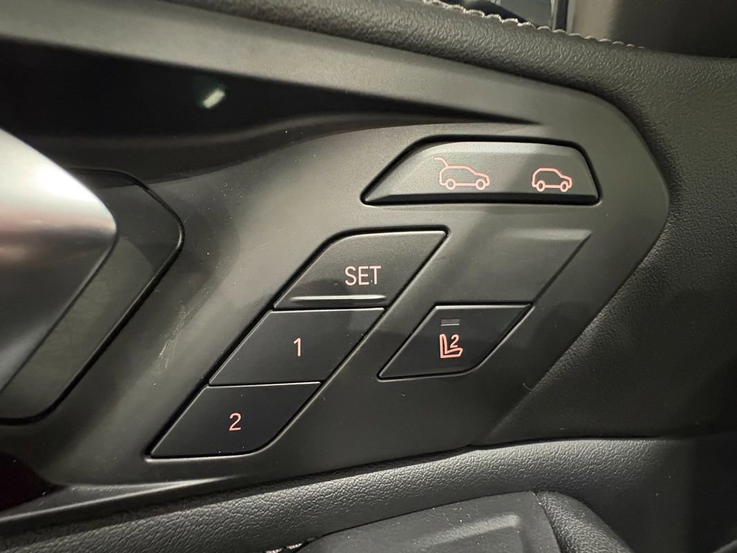 Used 2024 BMW X6 xDrive40i image 33