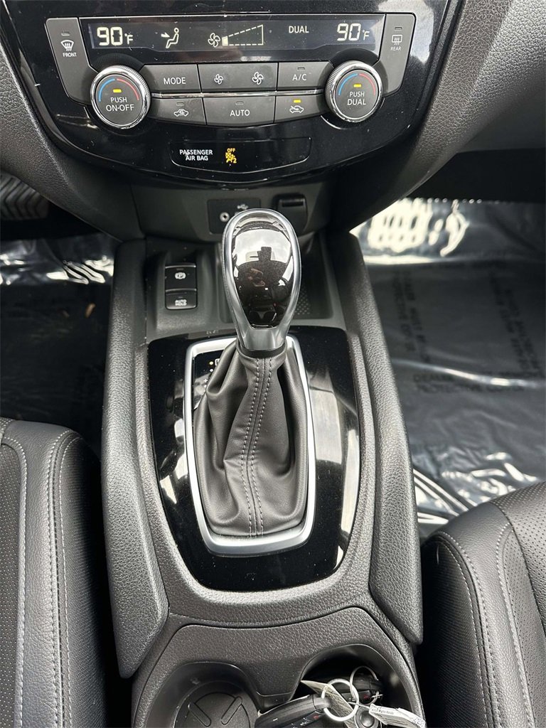 Used 2022 Nissan Rogue Sport SL image 17