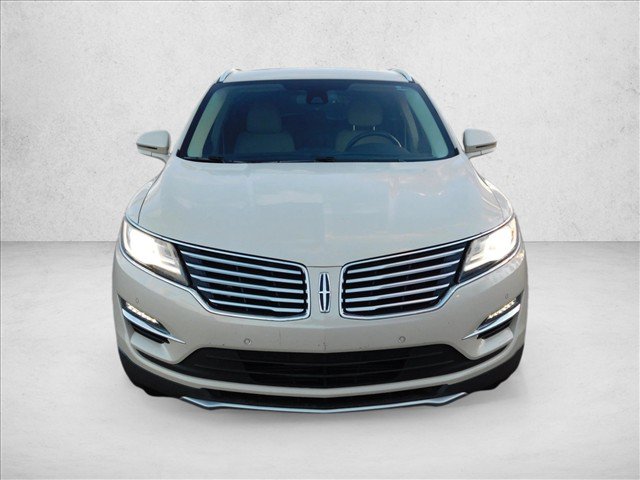 Used 2018 Lincoln MKC Reserve FWD image 2