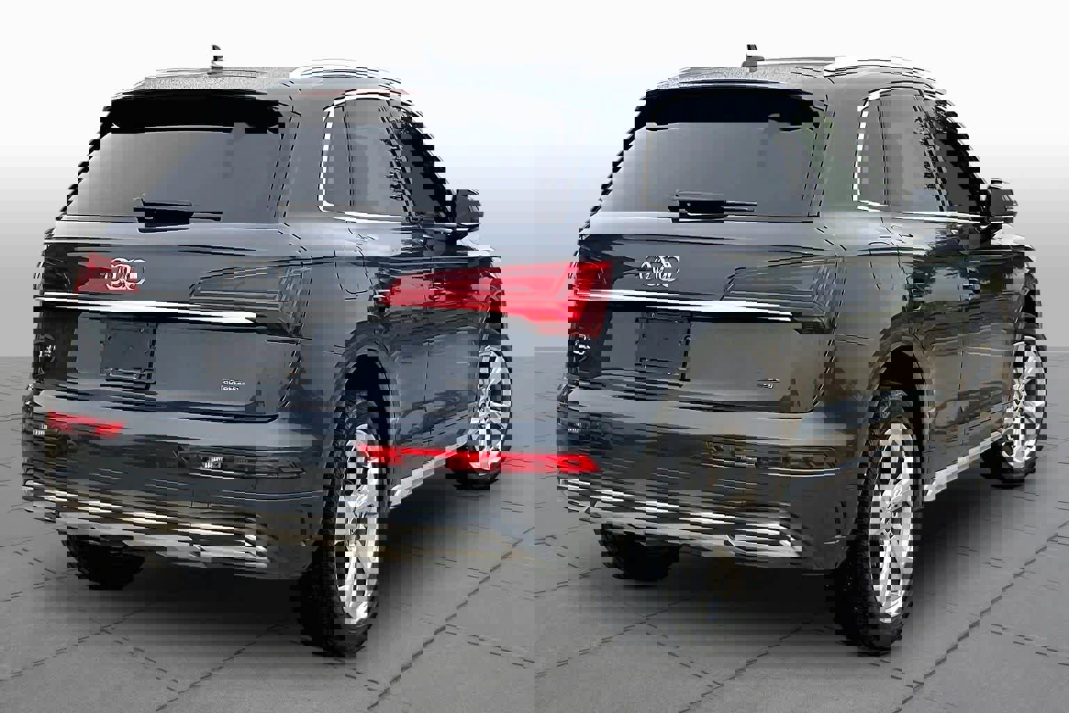 Used 2021 Audi Q5 Premium Plus image 12