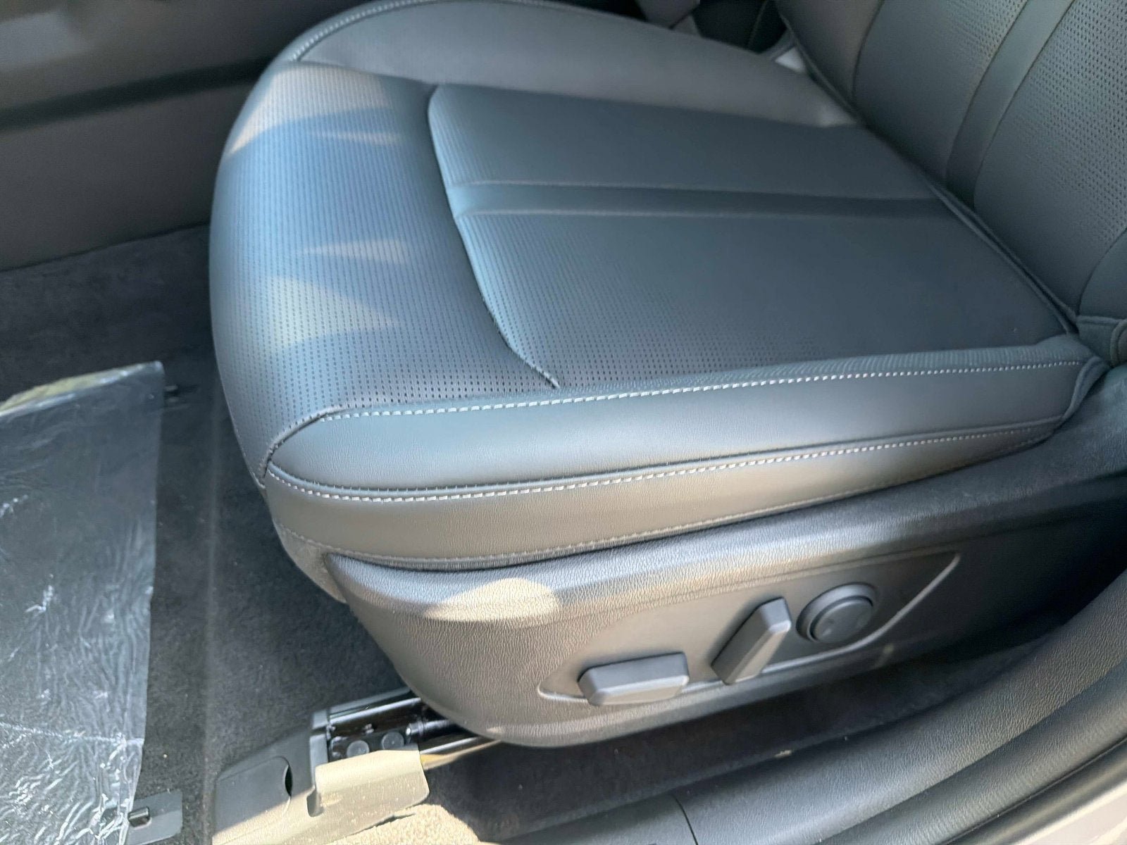 New 2026 Kia Sorento SX AWD/4WD image 17