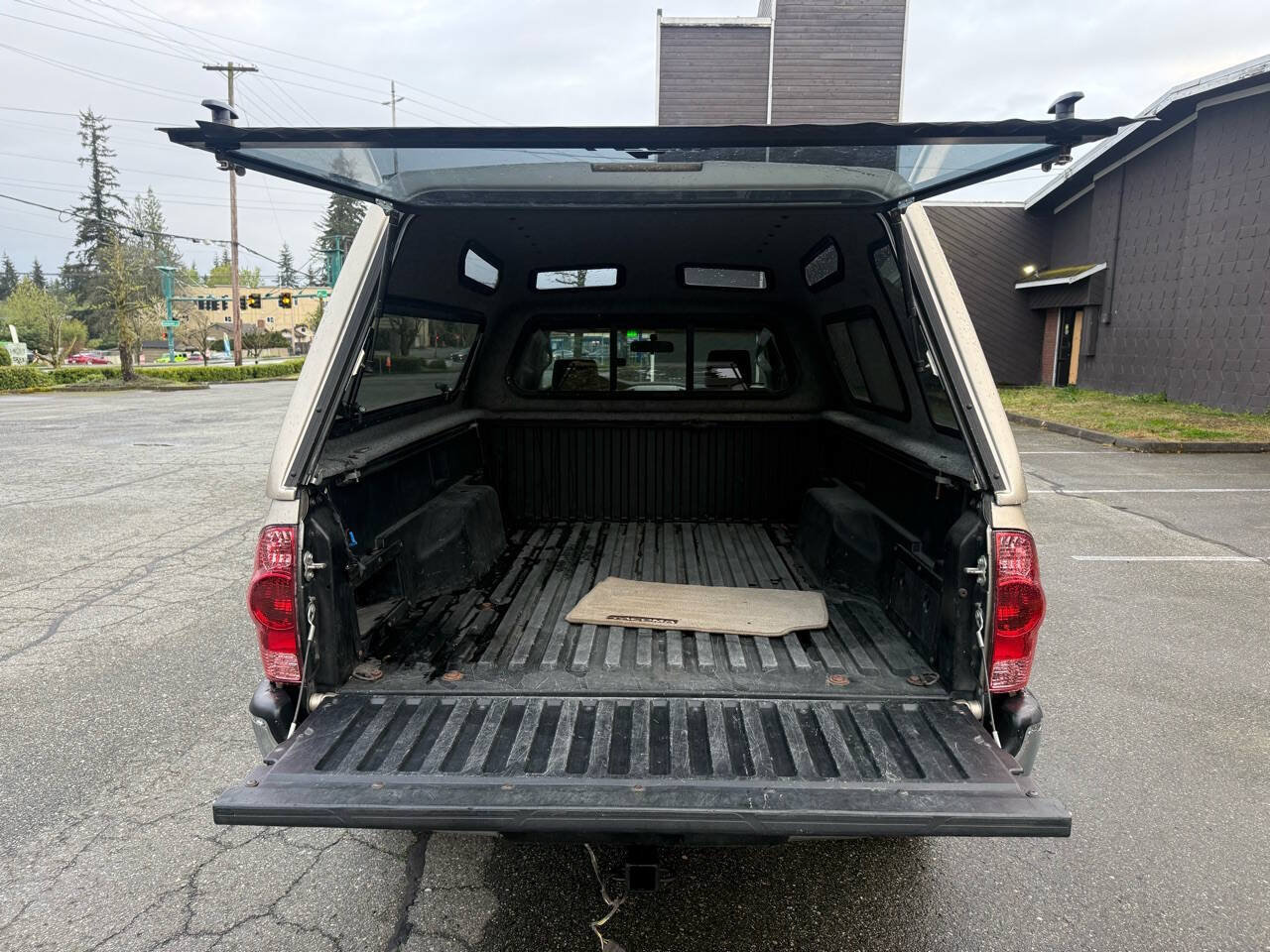 Used 2005 Toyota Tacoma 4x4 Access Cab image 9