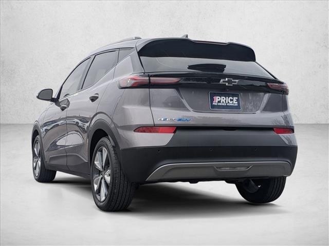 Certified 2022 Chevrolet Bolt EUV LT w/ Convenience Package image 8