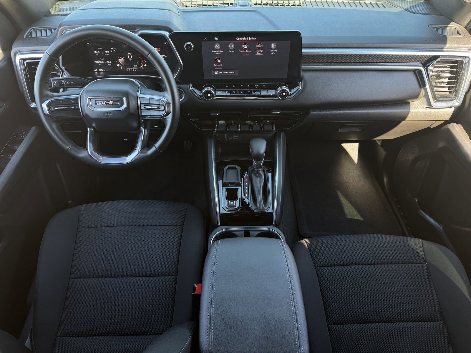 Used 2025 GMC Canyon Elevation w/ Convenience Package image 13