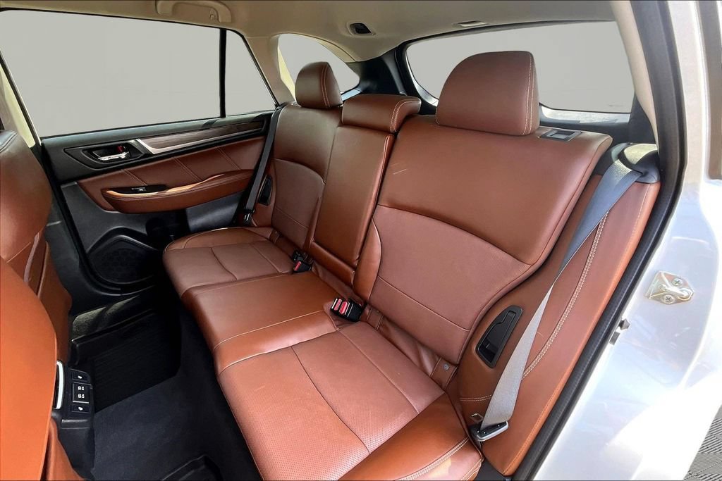 Used 2019 Subaru Outback 2.5i Touring AWD/4WD image 26