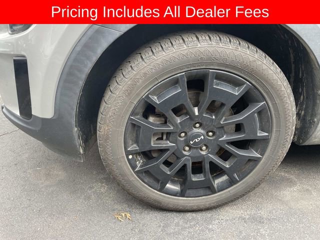 Used 2022 Kia Telluride EX w/ EX Premium Package AWD/4WD image 2