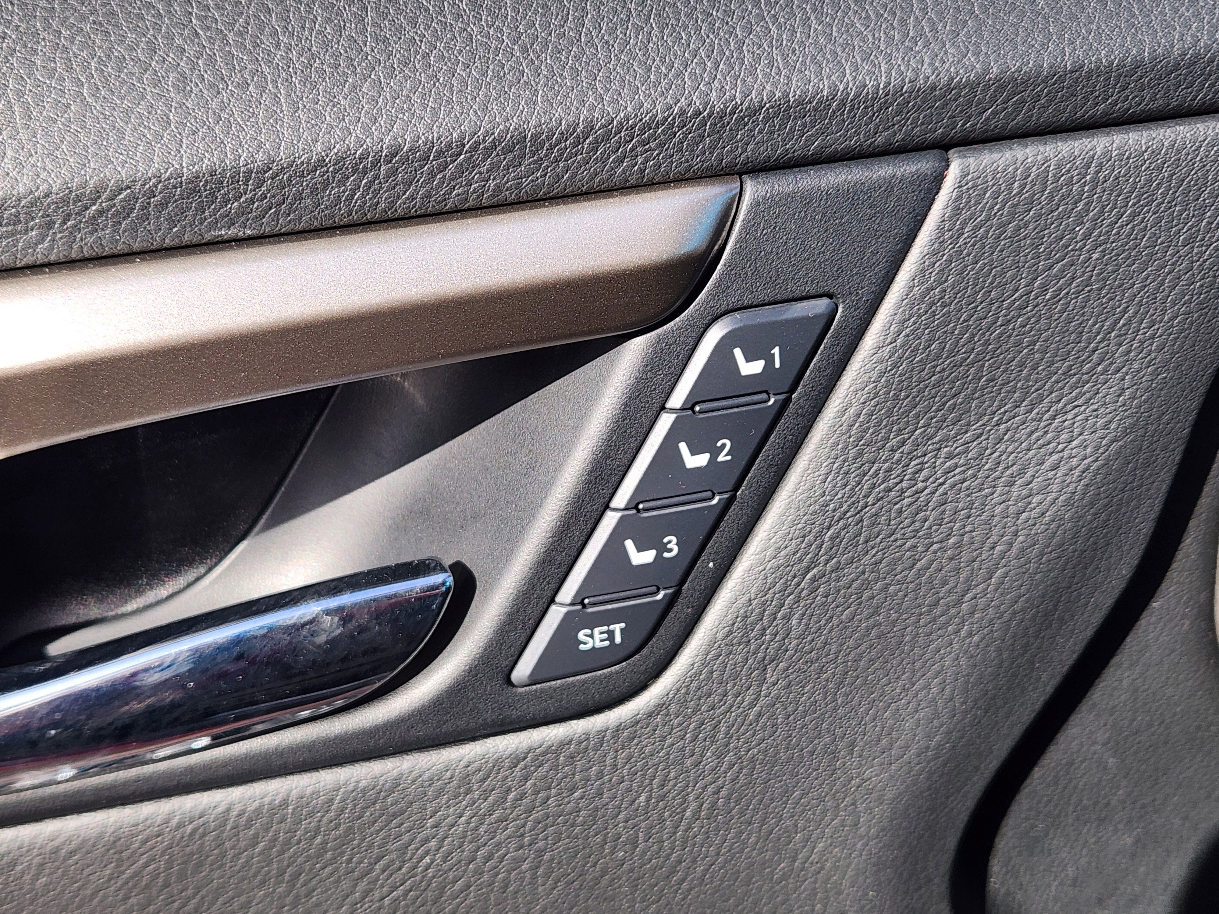 Used 2017 Lexus RX 350 350 w/ Premium Package image 32