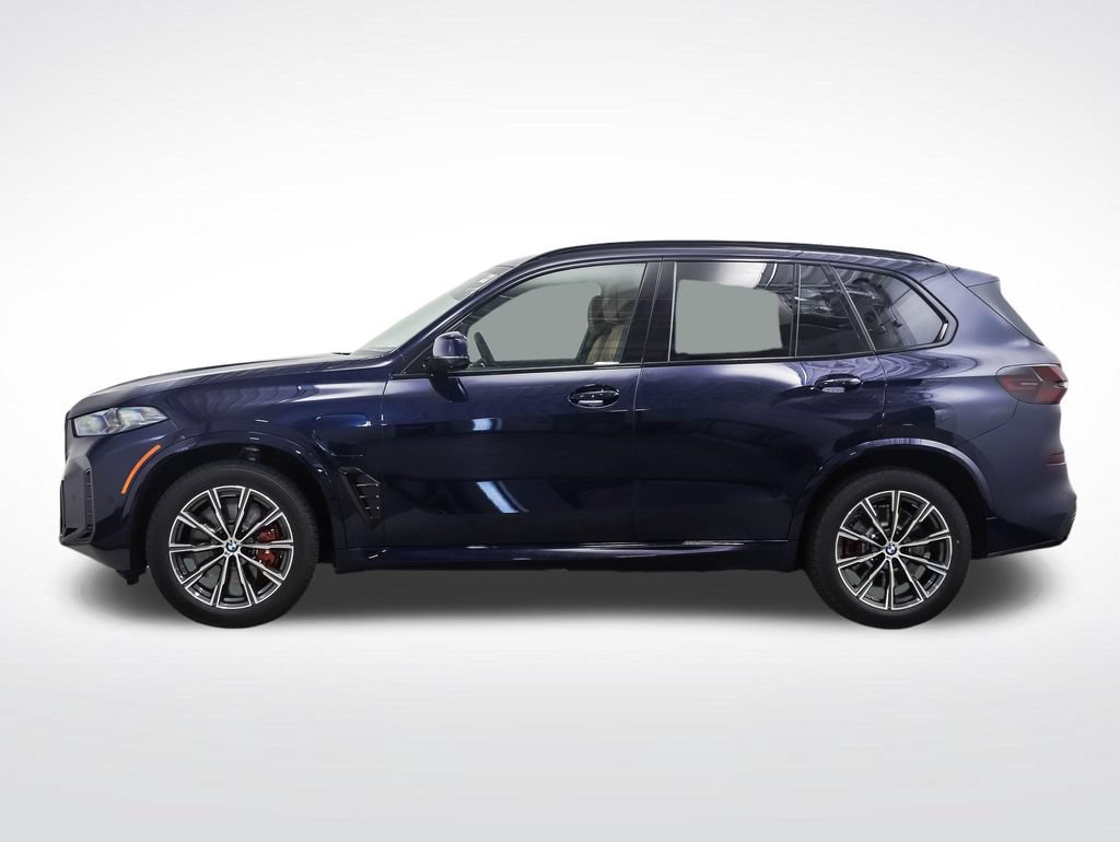 New 2026 BMW X5 xDrive50e w/ Executive Package AWD/4WD image 2