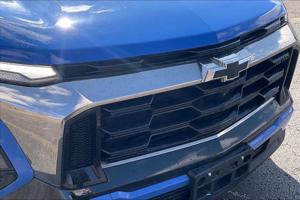 Used 2025 Chevrolet Equinox ACTIV w/ Safety and Technology Package image 33