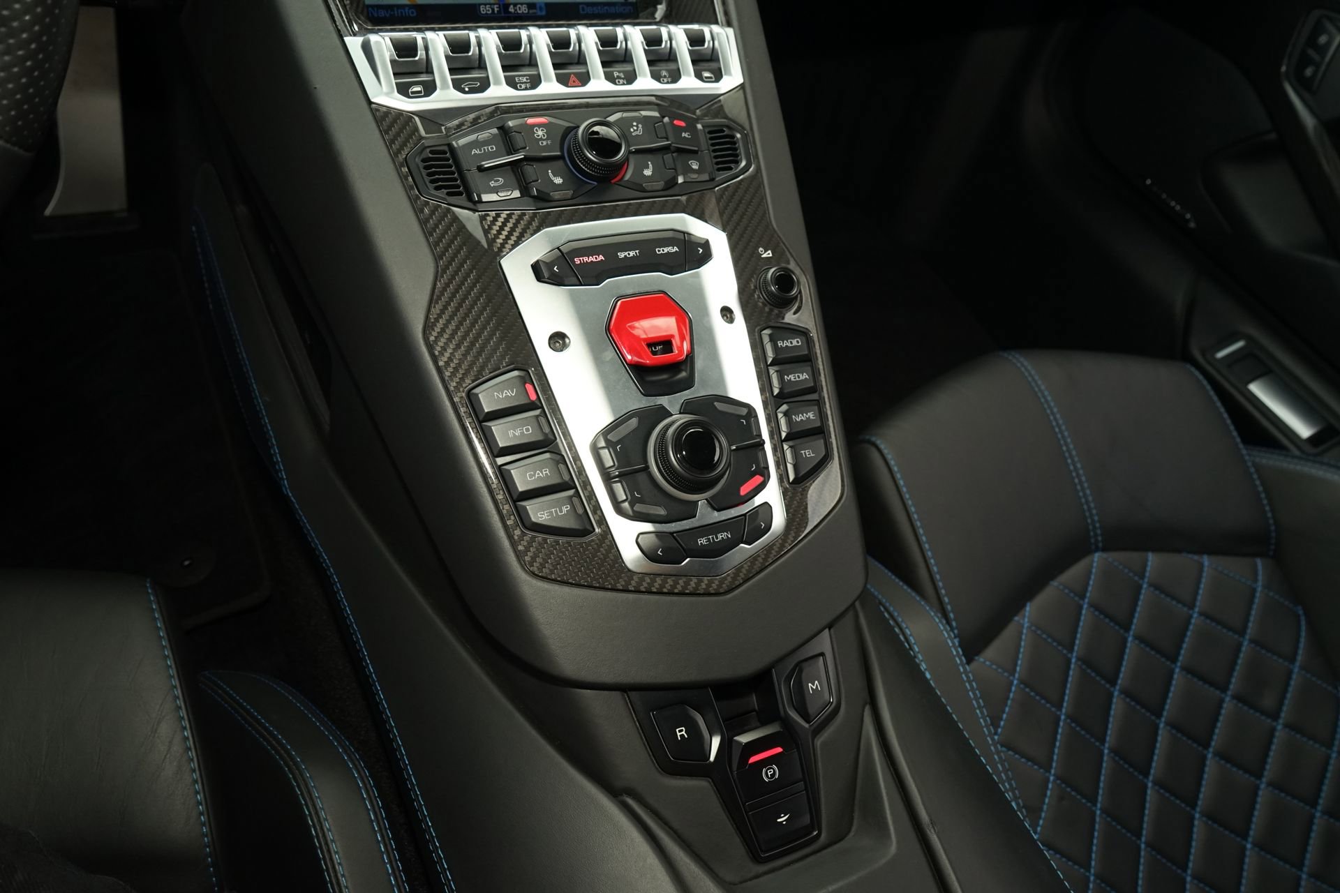 Used 2015 Lamborghini Aventador LP 700-4 AWD/4WD image 25