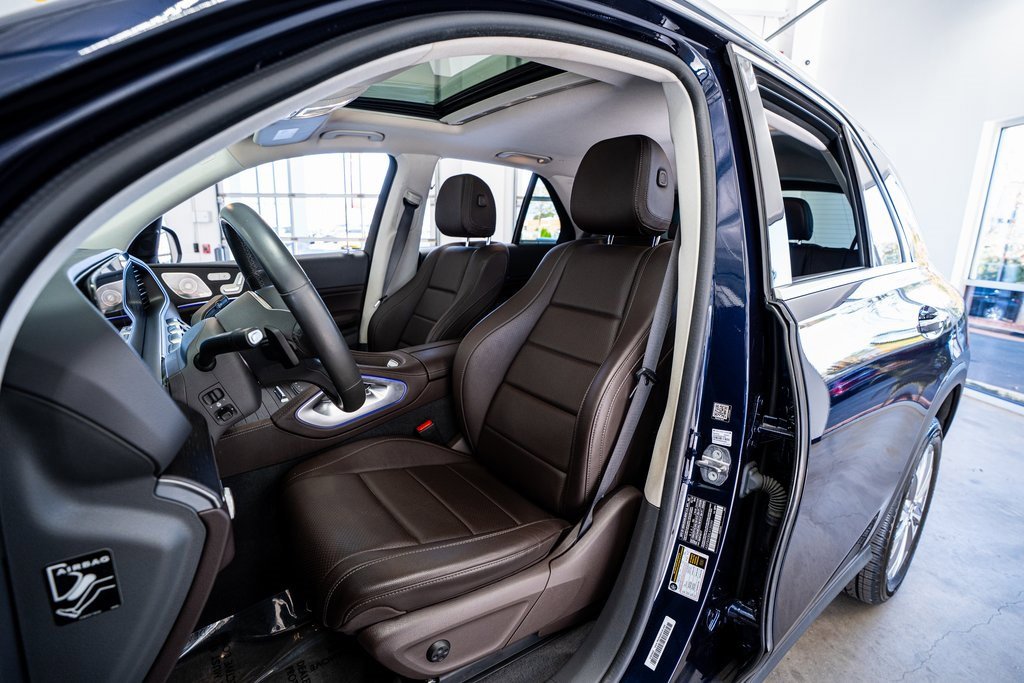 Used 2020 Mercedes-Benz GLE 350 4MATIC w/ Premium Package image 39