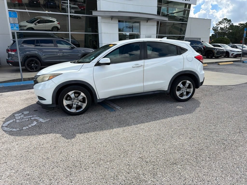 Used 2017 Honda HR-V LX image 23