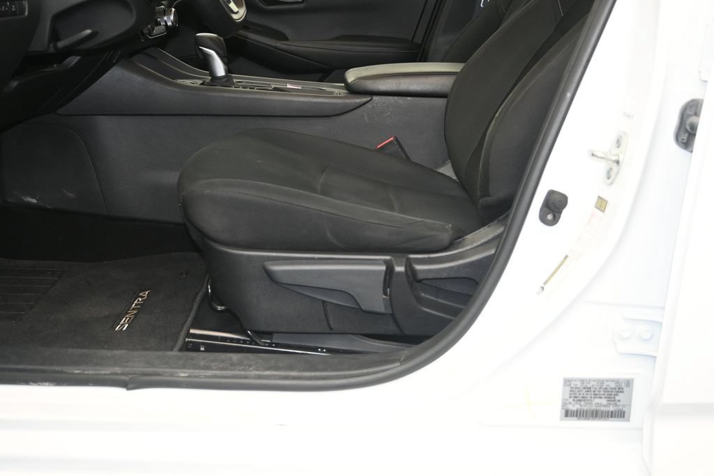 Used 2024 Nissan Sentra S FWD image 21