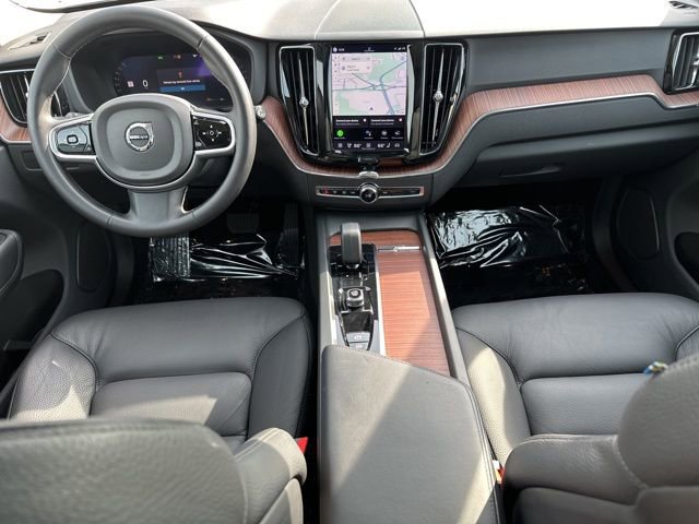 Certified 2023 Volvo XC60 B5 Plus w/ Climate Package AWD/4WD image 16