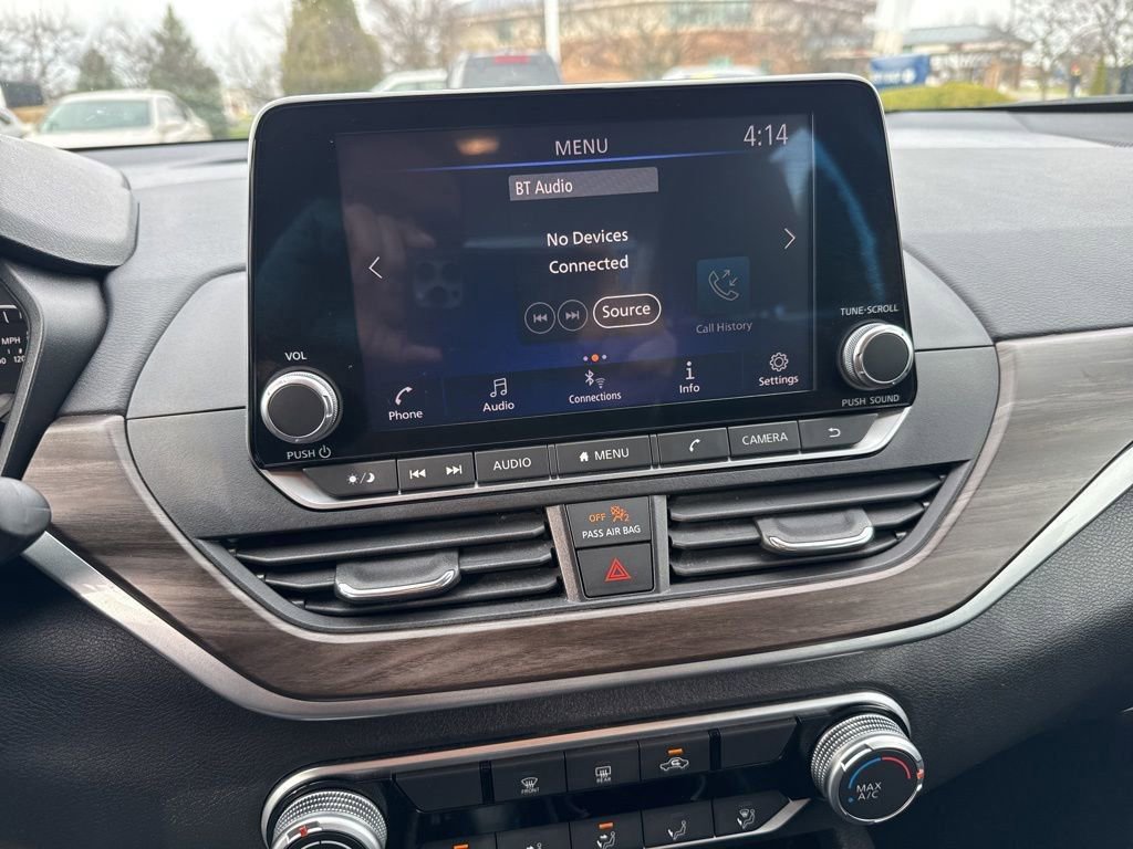 Used 2024 Nissan Altima 2.5 SV image 4