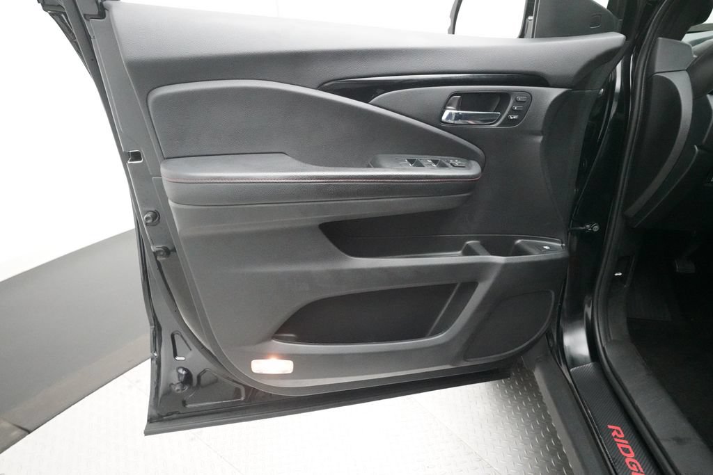 Used 2023 Honda Ridgeline Black Edition image 29