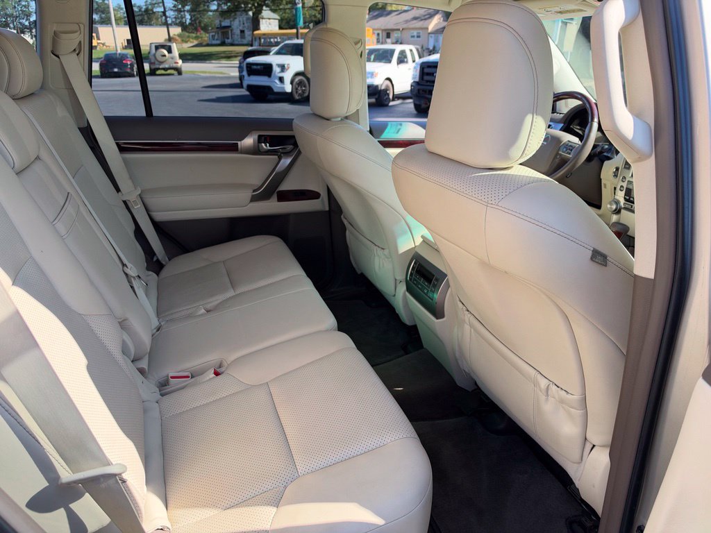 Used 2011 Lexus GX 460 w/ Comfort Plus Pkg AWD/4WD image 14