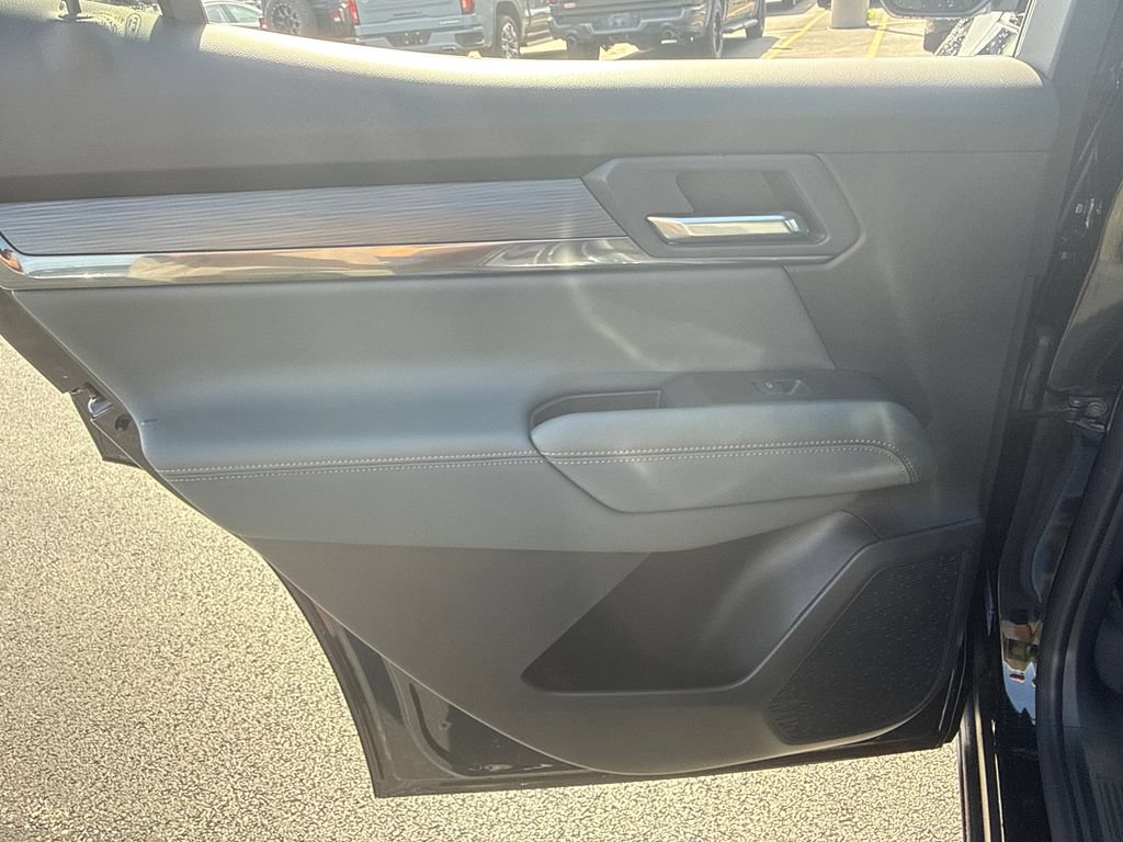 New 2026 GMC Terrain AT4 AWD/4WD image 32