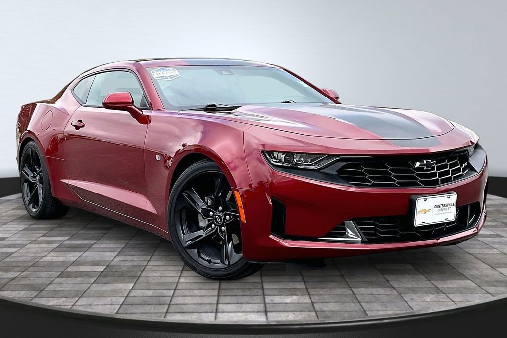 Used 2021 Chevrolet Camaro LT w/ RS Package image 12
