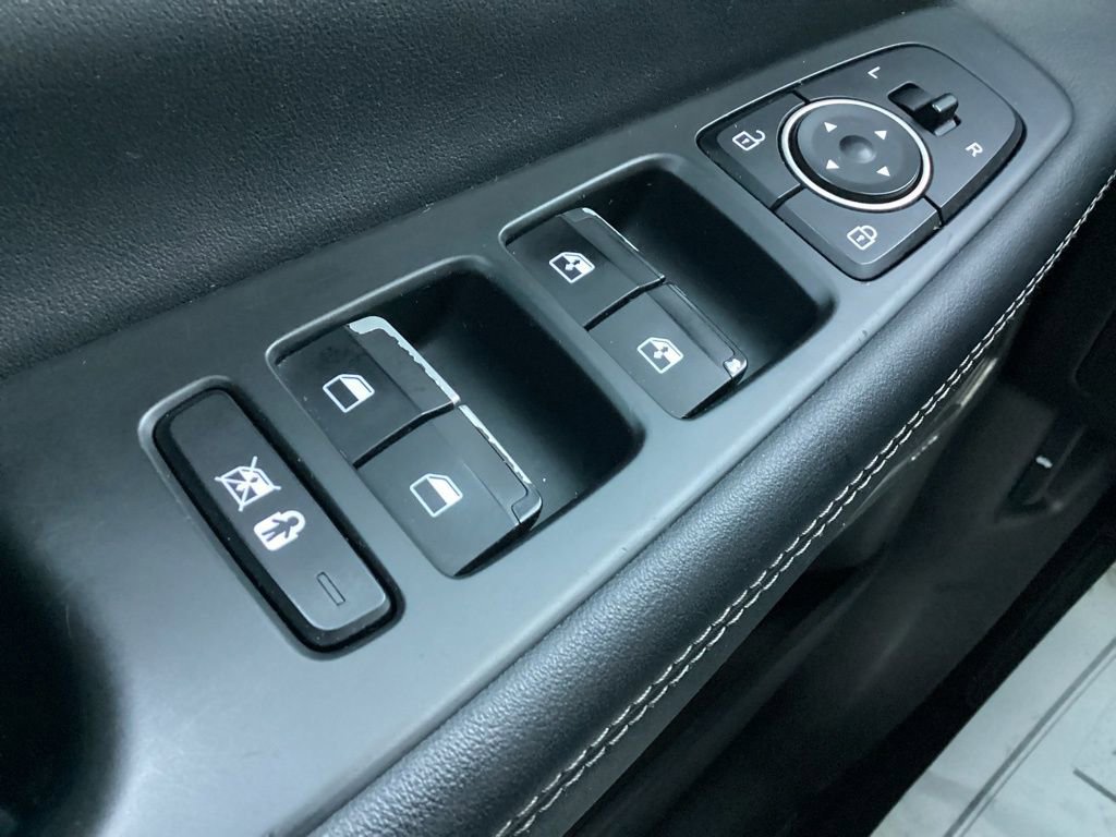 Used 2019 Hyundai Santa Fe AWD image 29